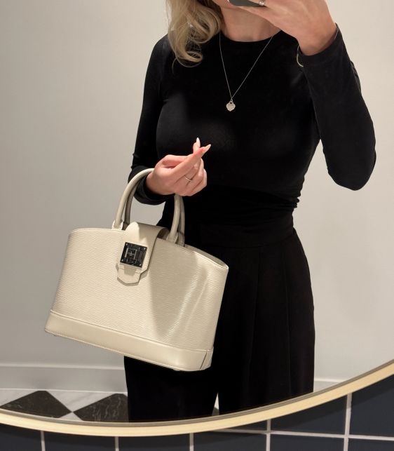 White Epi Leather Mirabeau PM