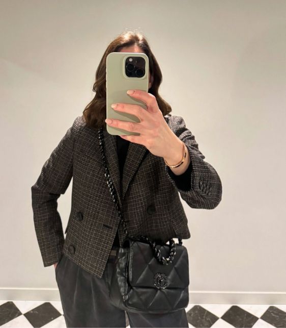 SO Black Quilted Lambskin Small 19 Flap Bag