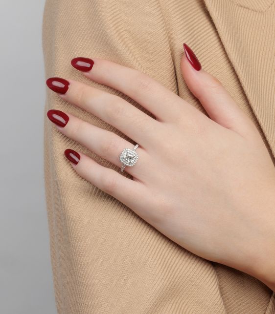 1.04ct Cushion Cut Diamond Platinum Soleste Ring