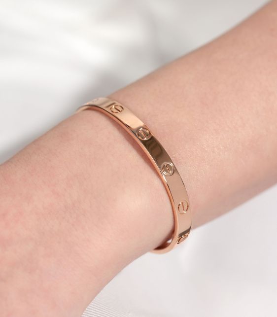 18ct Rose Gold Love Bangle