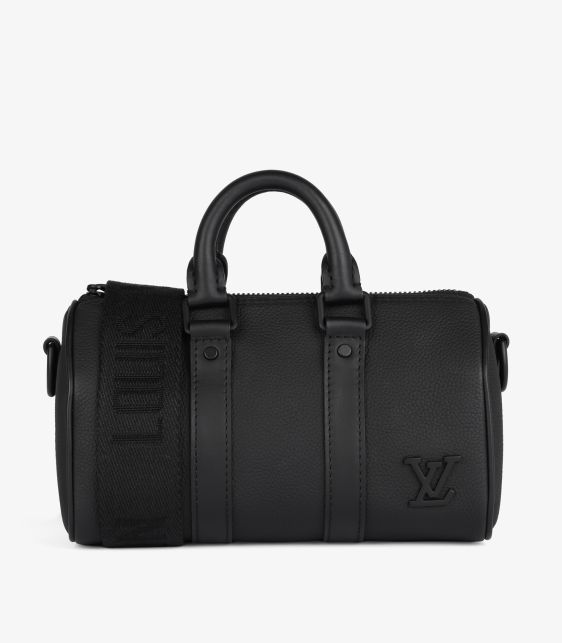 Louis Vuitton Pre-Owned Outdoor Messenger Bag Crossbody HB5279 | Xupes