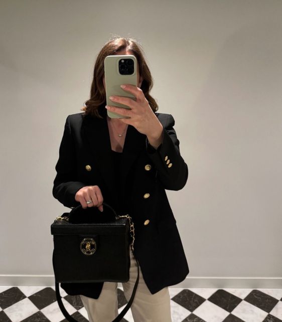 Black Caviar Leather Vintage Classic Vanity Shoulder Bag
