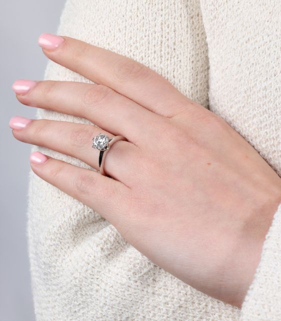 Brilliant Cut 0.8ct Diamond Platinum Tiffany Setting Ring