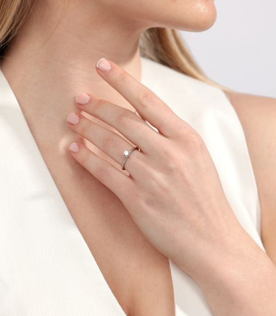 Brilliant Cut 0.35ct Diamond Platinum Tiffany Setting Ring