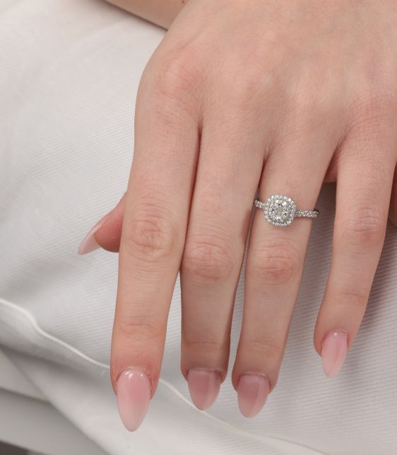 0.45ct Cushion Cut Diamond Platinum Soleste Ring