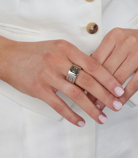 18ct White Gold Love LM Ring