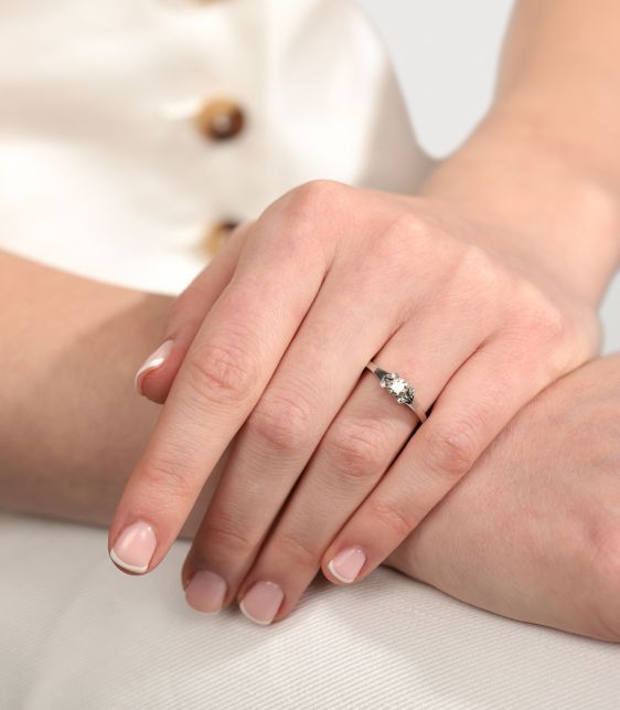 Brilliant Cut 0.32ct Solitaire Diamond Platinum Ballerine Ring