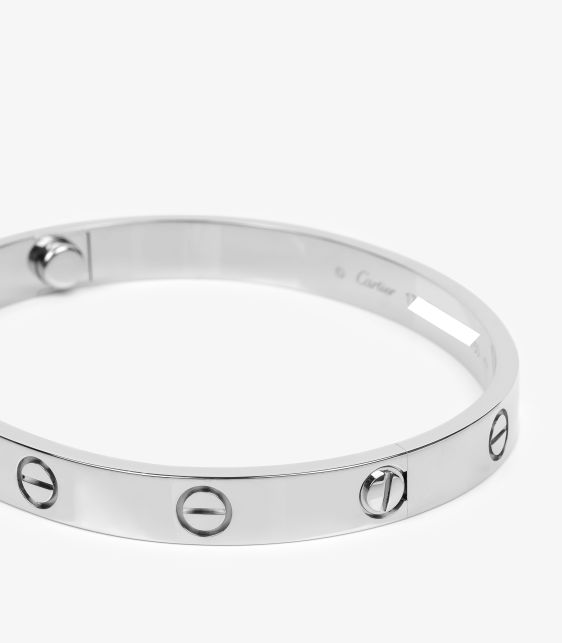 18ct White Gold Love Bangle