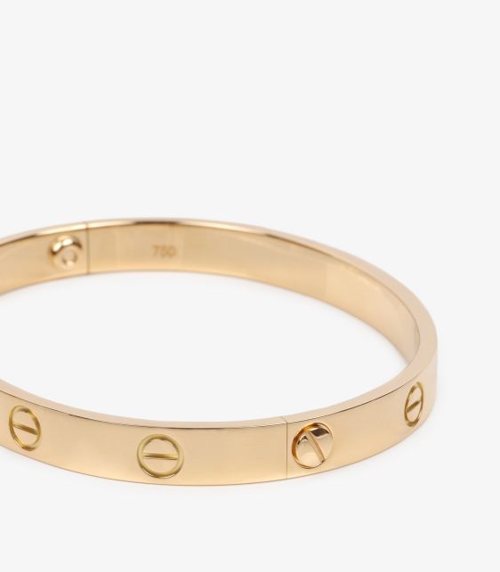 18ct Yellow Gold Love Bangle