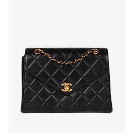 CHANEL 
イルミネイティングブラッシュパウダー 151.788 i01_HB5494.jpg