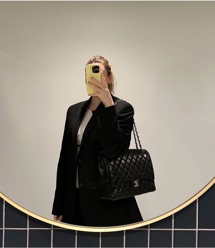 CHANEL ブラック レザー バッグ Chanel Pre-Owned Black Maxi Classic Single Flap Bag CB1457 | Xupes