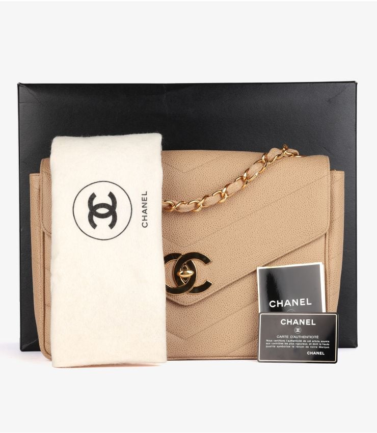 Chanel Pre-Owned Jumbo XL Envelope Classic Single Flap CB1636