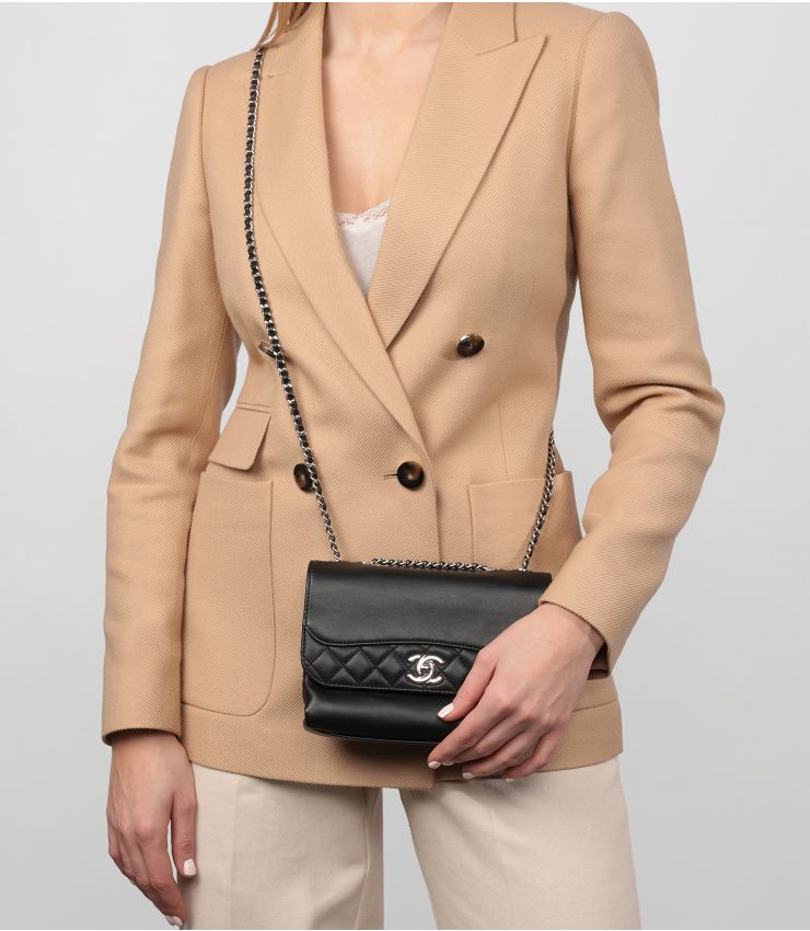 CHANEL ボレロ　ブラック s-l1200.jpg