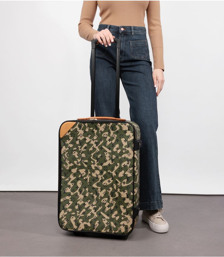 Louis Vuitton x Murakami Monogramouflage Pegase 60 HB5102