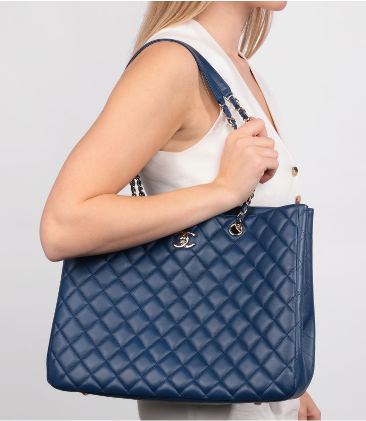 Chanel Blue Quilted Lambskin Classic Shoulder Tote HB5349 | Xupes
