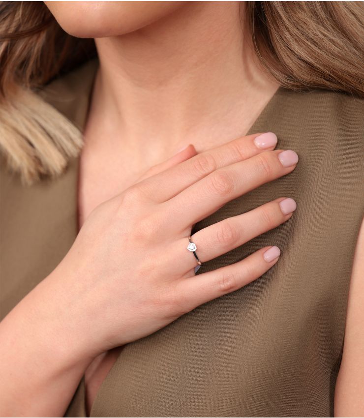 Worn Cartier Nail Ring Diamonds Cartier Diamond Solitaire White