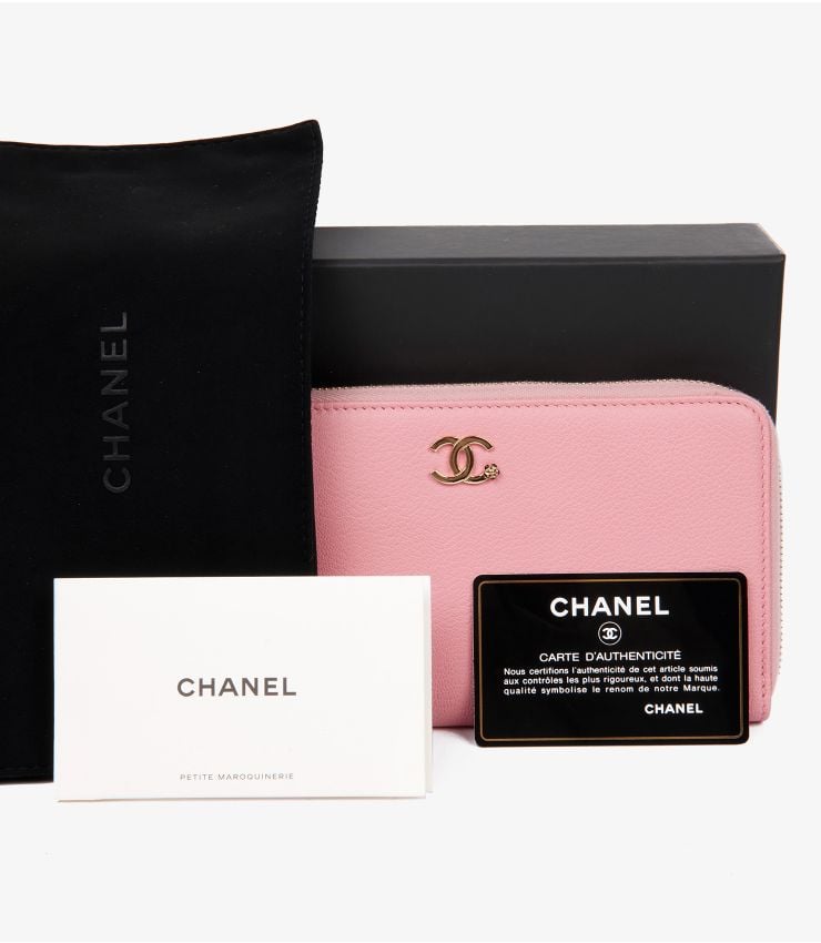 Chanel Pre-Owned Goatskin Leather Clover Zip Wallet AA0297 | Xupes