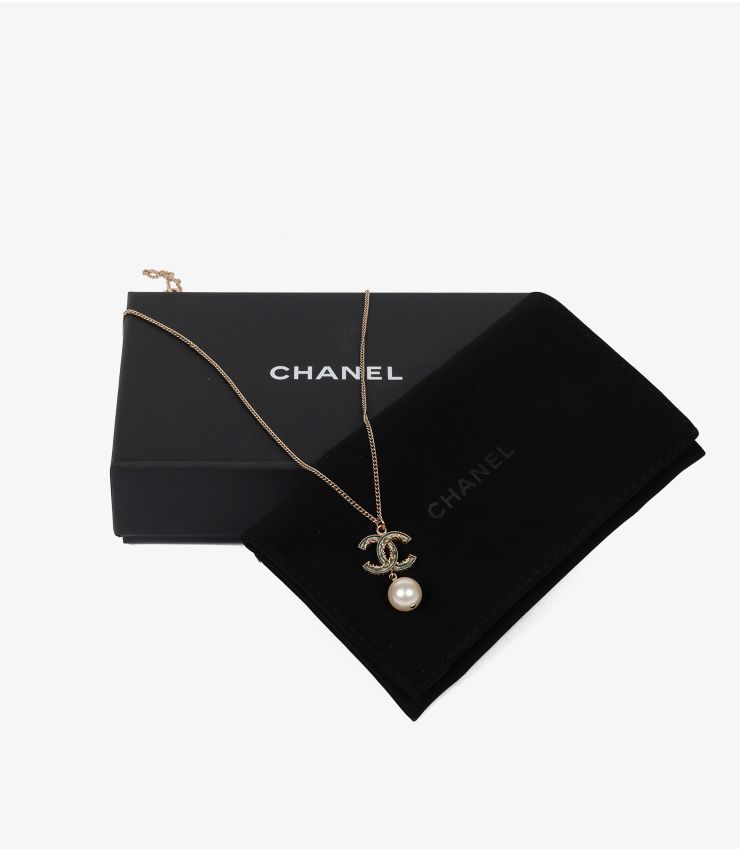 Chanel Gold Green Enamel CC Pearl Drop Necklace AAJ100 | Xupes