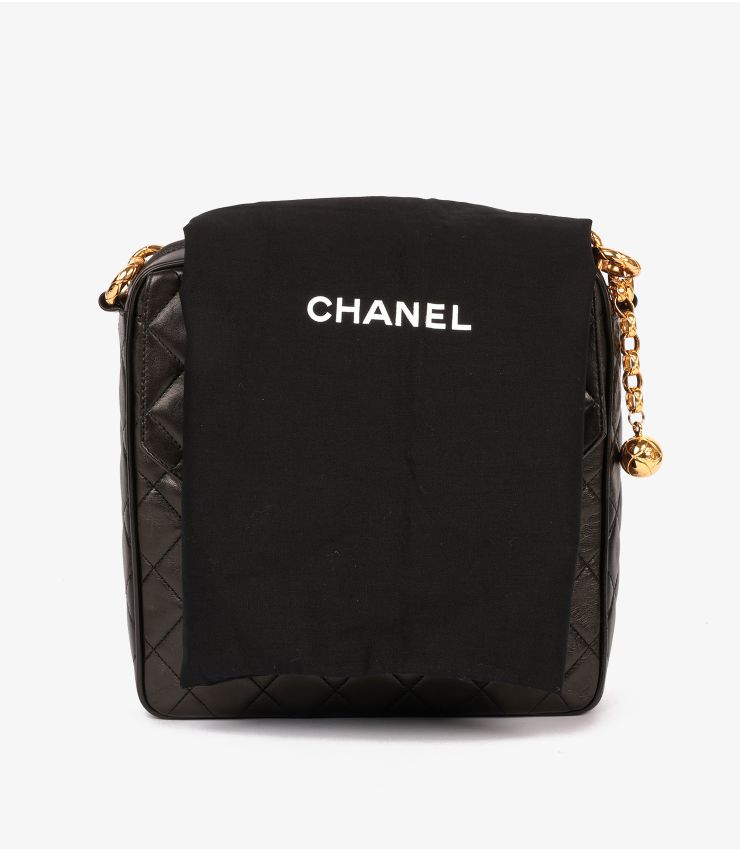 Chanel Pre-Owned Black Small Classic Shoulder Bag HB5717 | Xupes