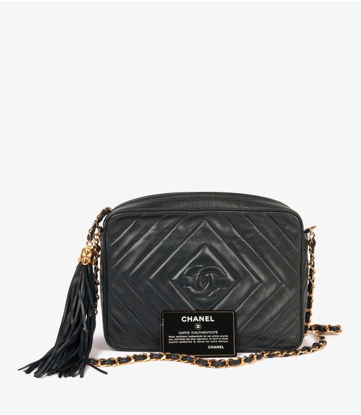 Chanel Pre-Owned Green Medium Timeless Camera Bag HB5719 | Xupes