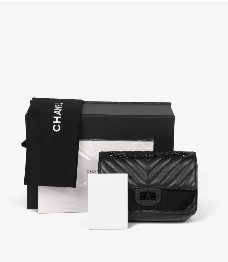 Chanel Black Chevron SO Black 224 2.55 Reissue CB1241 | Xupes