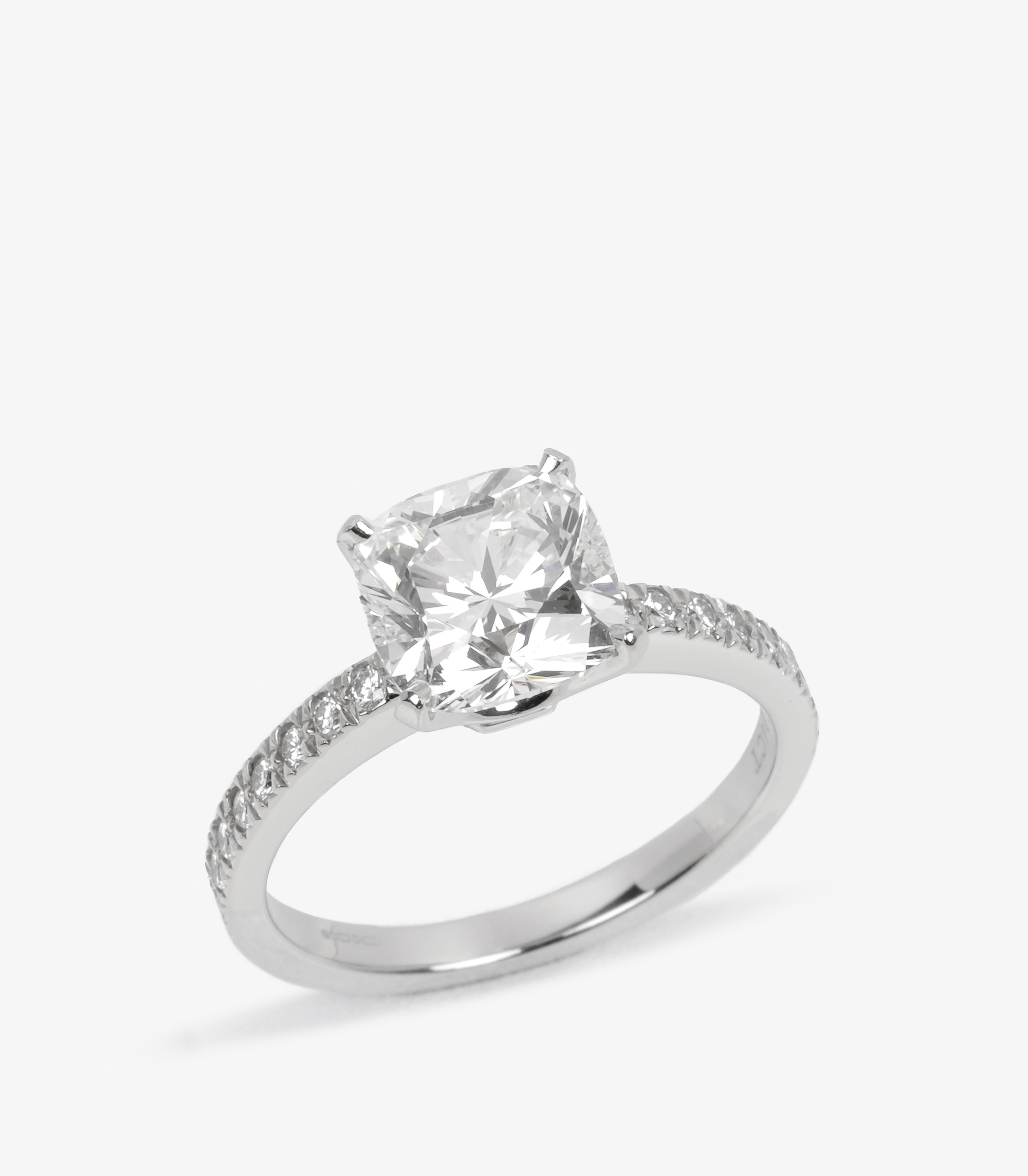 2.04ct Cushion Cut Diamond Novo Platinum Ring