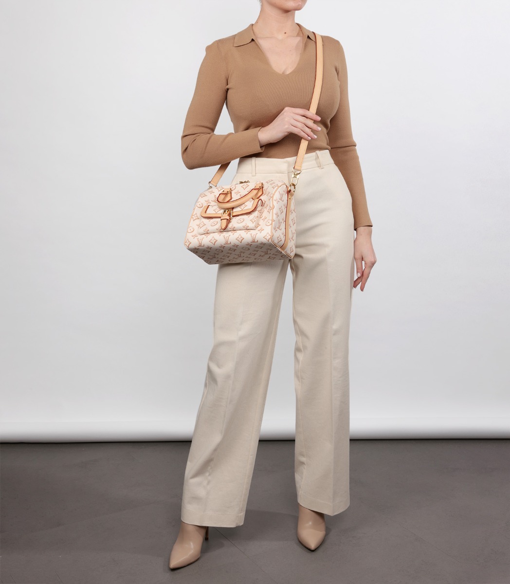 Louis Vuitton Beige Clair Fall For You Speedy 25 HB5553 | Xupes Louis Vuitton Beige Clair Fall For You Speedy 25 HB5553 | Xupes