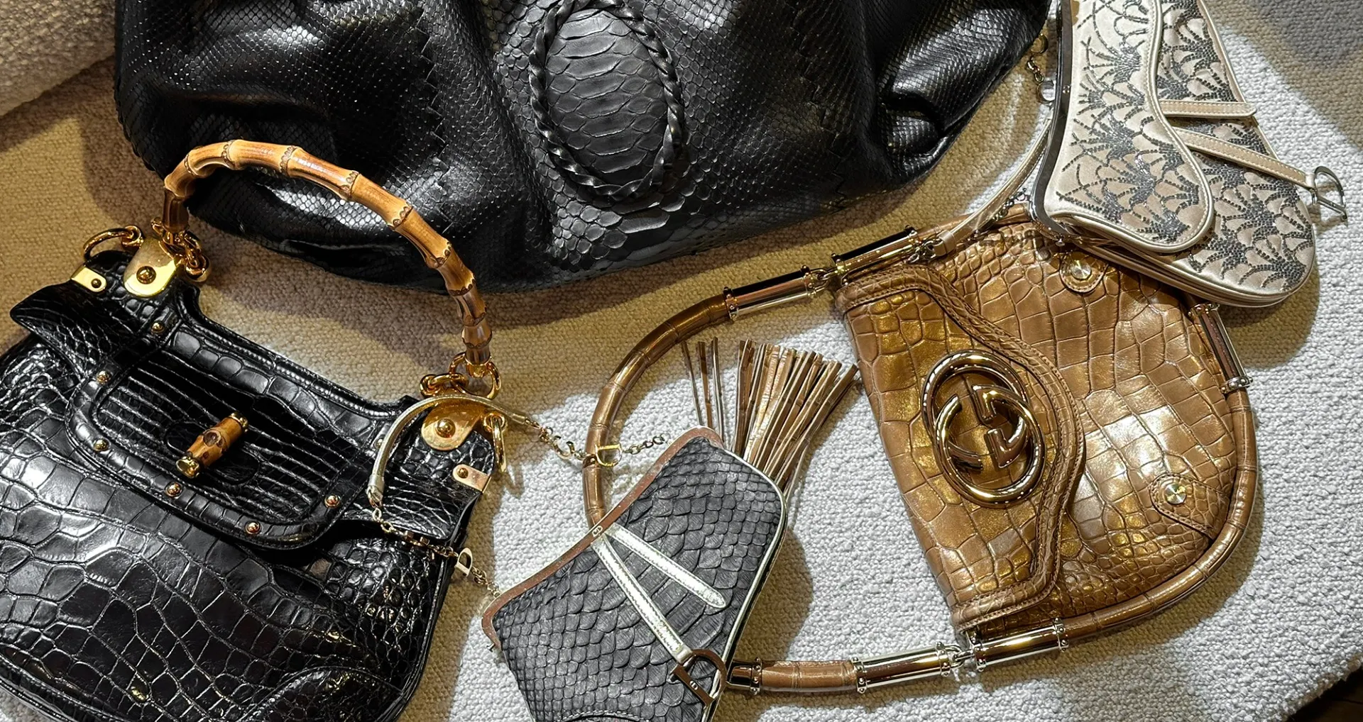 Mixture of vintage handbags limited edition from Xupes