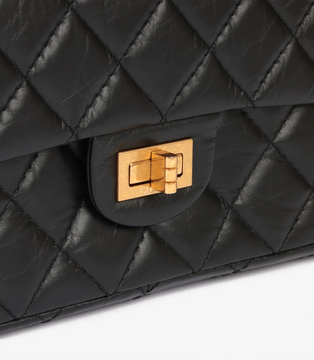 Turnlock of Chanel Black Quilted Crinkled Calfskin Leather 226 2.55 Reissue Double Flap Bag